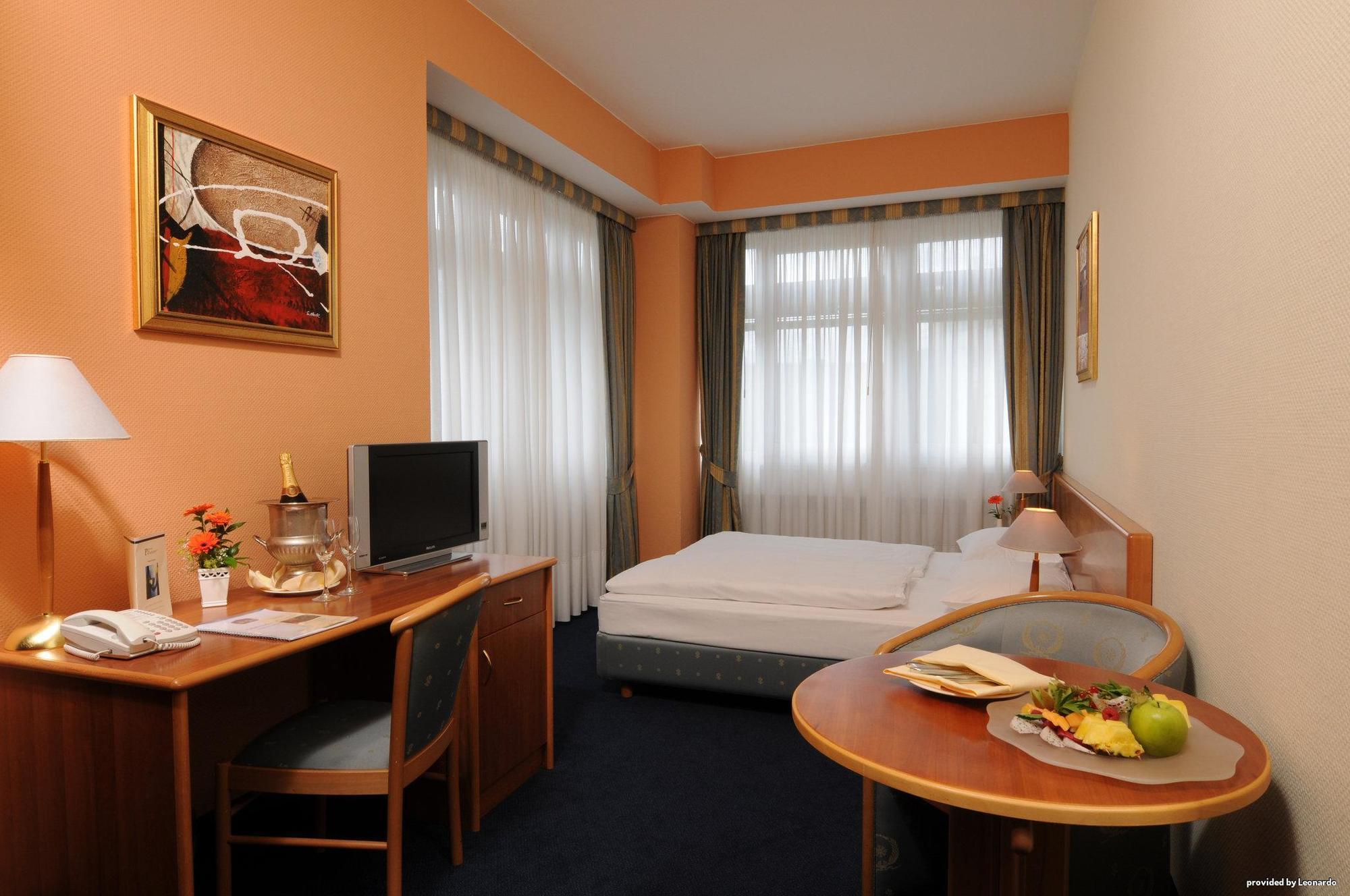 Western President Hotel 4*