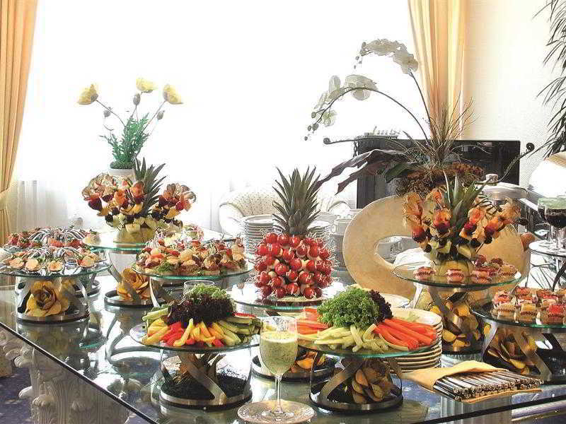 Western President Hotel 4*